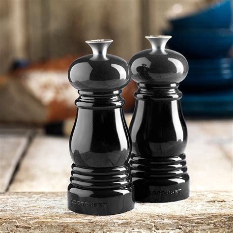 Le Creuset Salt Pepper Mills Set Of Cm The Pen Centre