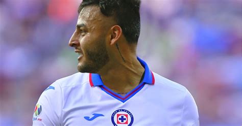 De Chivas A Cruz Azul Gerry Flores Desea Como Refuerzo Celeste A