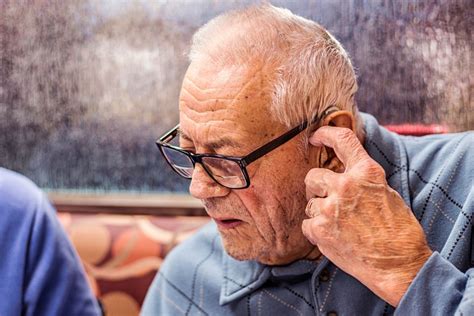 Examining The Link Between Hearing Loss And Dementia Hellocare