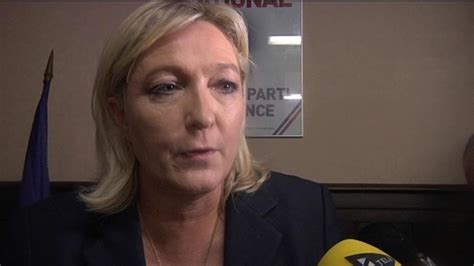 Présidentielle 2017 Marine Le Pen En Tête Des Sondages Avec 30 Des Voix Au Premier Tour