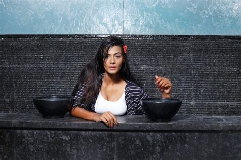 Meera Mithun Latest Hot Photoshoot Stills