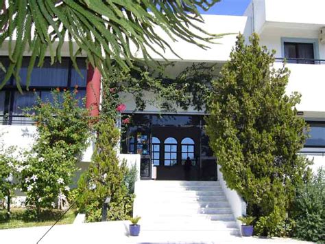 Nina Hotel