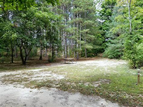 R13 Rustic Big Tent Grass Betsie River Canoes And Campground