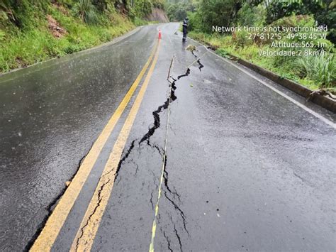 Sc Segue Rodovias Totalmente Interditadas Ap S Impactos Das