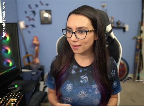 Trisha Hershberger Nude OnlyFans Leaks Fappening Page