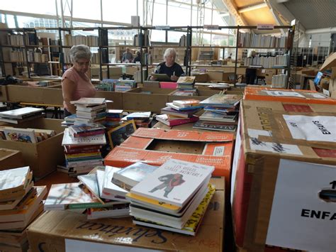 Belfort l installation de la 45e Foire aux livres a commencé