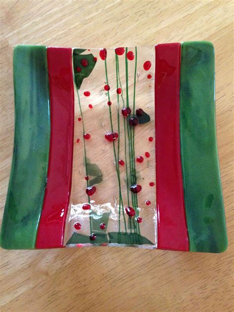 5 12 Inch Christmas Candy Dish Using Bullseye Holly Berry Glass By Kim Natwig Fused Glass