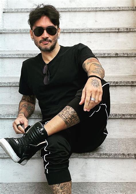 News RadioItalia Fabrizio Moro Instancabile Annunciato Il Suo Nuovo Tour