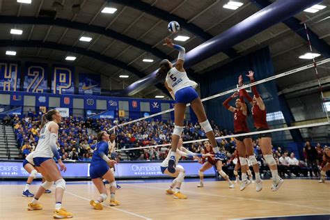 Pitt Volleyball Sweeps Washington State Advances To Elite Eight The