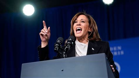 Ex Presidente Entre Os Primeiros Apoiadores De Kamala Harris Enquanto