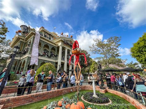 CLOSING DATE Announced for Disney's Haunted Mansion Holiday Attraction ...
