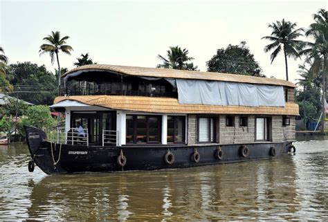 Best Kerala Houseboat Cruise In Alleppey Spice Routes