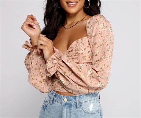 Falling For Florals Puff Sleeve Crop Top Spring Outfits Casual Tops