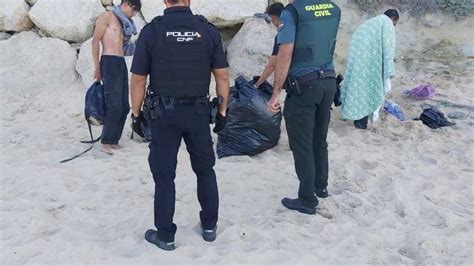 Se Mantiene La B Squeda De Los Dos Migrantes Desaparecidos En El Mar