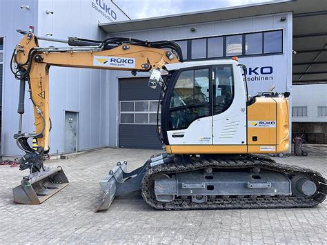 Liebherr Kettenbagger R Compact S For Sale