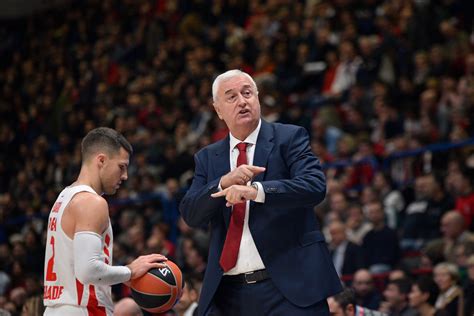 Dragan Sakota Il Nuovo Coach Della Unahotels Reggio Emilia Lba