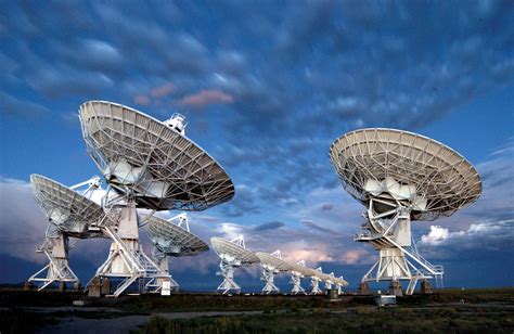 Iconic Radio Telescope Begins 7-year Search for New Objects - Sky ...