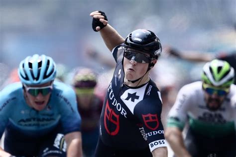 Arvid De Kleijn Claims Thrilling Victory In Stage Of Petronas Le Tour