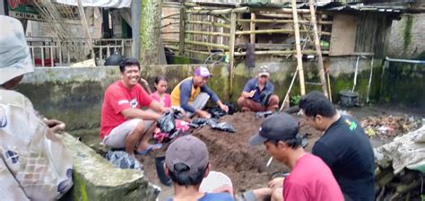 Warga Padukuhan Karang Ploso Giat Menanam Sayur Website Kalurahan