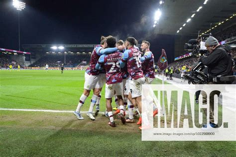 Burnley V West Bromwich Albion Sky Bet Championship Burnley Players