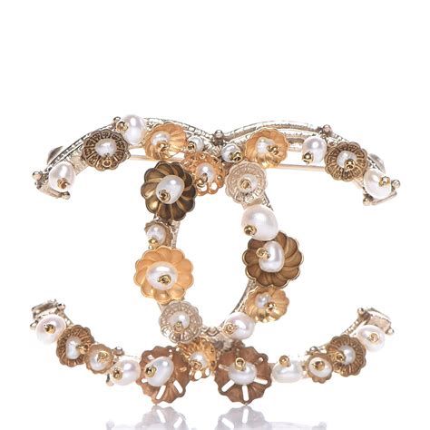 CHANEL Pearl Flower CC Brooch Gold 292542