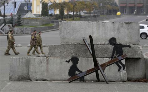 Künstler Banksy hinterlässt Werke in Kriegsgebiet weekend at