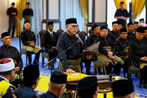 Getaran Semasa Wan Rosdy Angkat Sumpah Mb Pahang Untuk Penggal Kedua