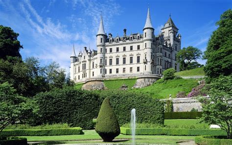 Dunrobin Castle, Highland Scotland - Image Abyss