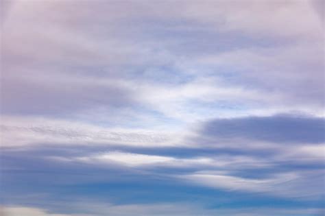 Cielo nublado durante el día Foto Premium