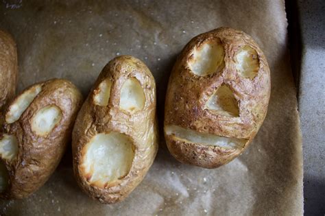 Spooky Baked Potatoes The Hungry Lyoness Food Blogger