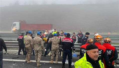 Sakarya Da Katliam Gibi Kaza L Yaral