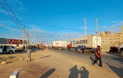 Piura As Se Vive El Primer D A Del Paro Indefinido De Transporte De