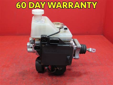 03 06 Mitsubishi Montero ABS Anti Lock Brake Pump Booster Master