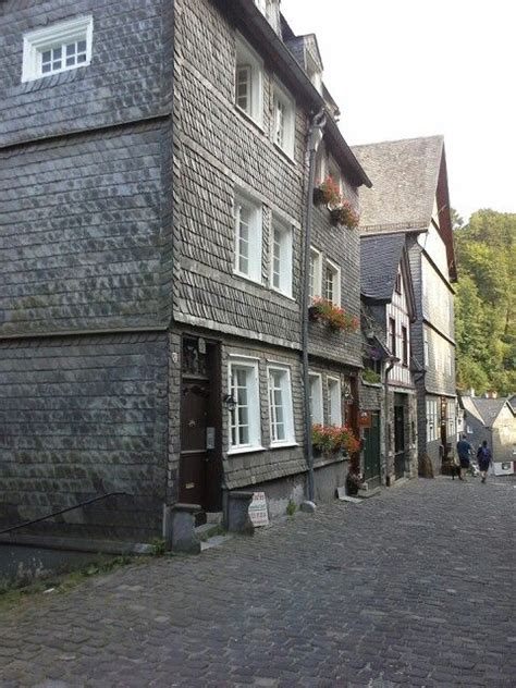 B B Der Kleine Globetrotter In Een Historisch Pand In De Altstadt Van