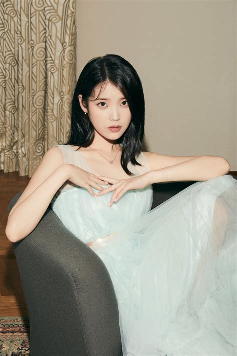 IU Image 317452 Asiachan KPOP Image Board