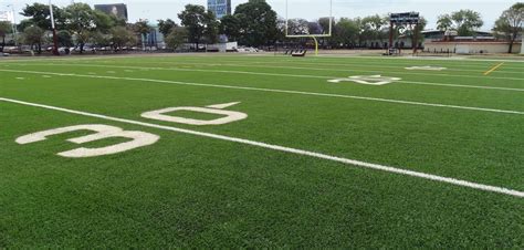 Pasto Natur para cancha de football Americano Cortinas Sánchez Plaza