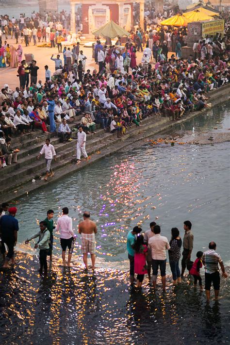 Brett Cole Photography | Diwali aarti on Har Ki Pauri ghat, Haridwar ...