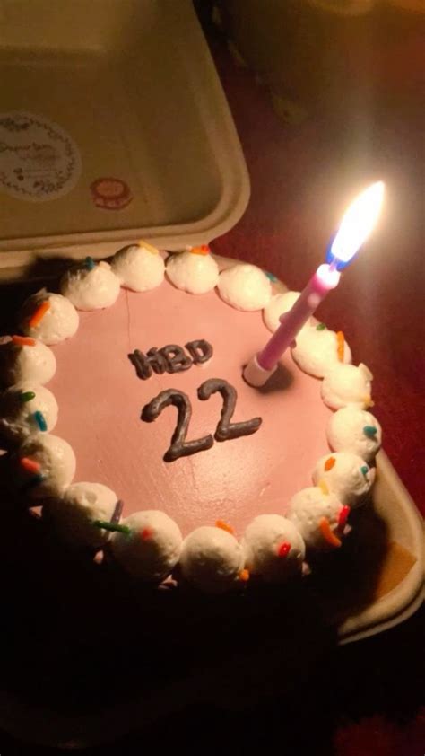 Happy birthday to me 22🕯️ | 22nd birthday cakes, Happy birthday cakes, Happy birthday 22 cake