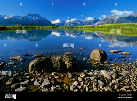 Waterton lakes natio fotografías e imágenes de alta resolución Alamy