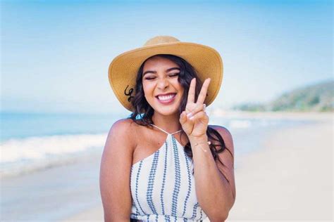 Natalies Outlet Hot Pictures ThBLOG