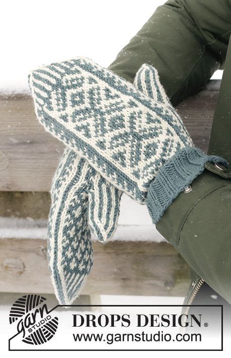 Christmas Claps Drops Free Knitting Patterns By Drops Design