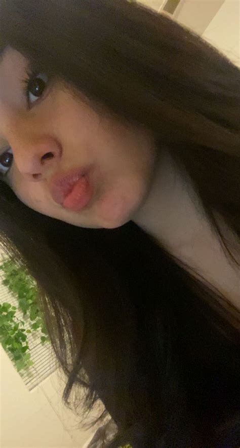 Pin By Nvdiv On Dark Feminine Pretty Brown Hair Pretty Brunette Pretty Latina