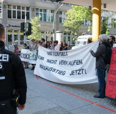 Demonstrationen Braunkohlegegner In Der Lausitz Legen Tagebau Still WELT