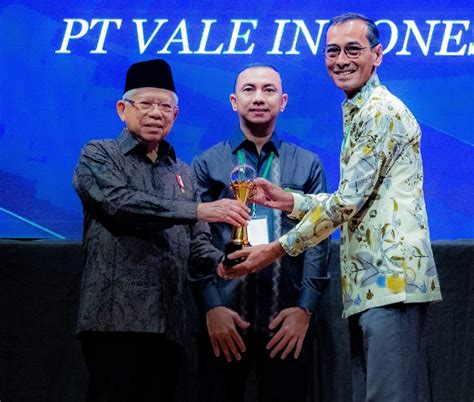 Vale Raih Penghargaan Padmamitra Award Kategori Kewirausahaan Di Forum