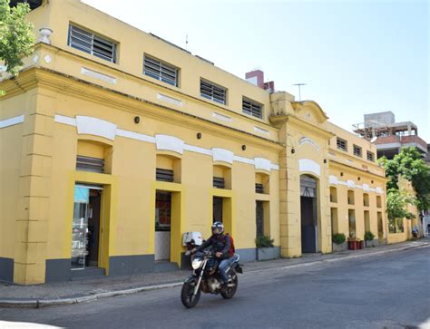 Revitalização do Mercado Municipal começa pintura da fachada