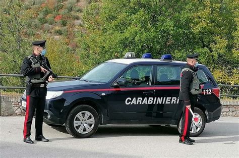 Messaggi In Rete Per Il Rave Party Abusivo I Carabinieri Bloccano Il