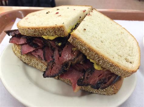 Pastrami sandwich – Katz Delicatessen | Vittle Monster