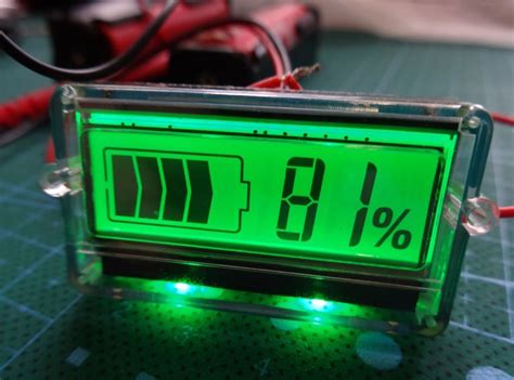 Схемы индикаторов разряда li-ion аккумуляторов для определения уровня ...