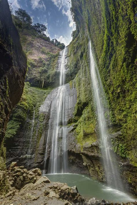 Air Terjun Tertinggi Di Indonesia Paling Tinggi Hingga Meter