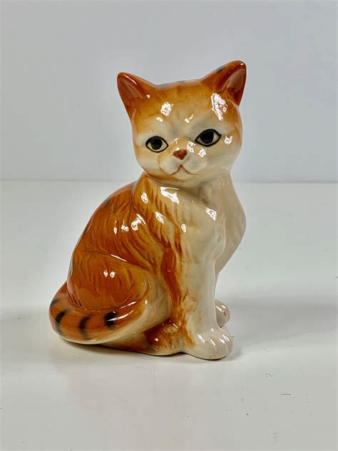 17 Vintage Ceramic Cats